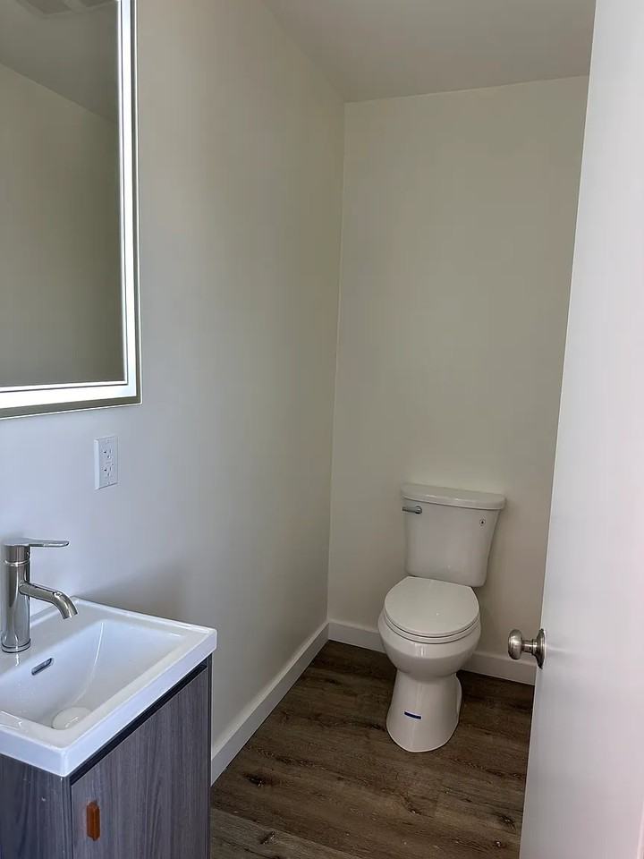 1754 Pine Avenue #6 - Photo 7 of 15