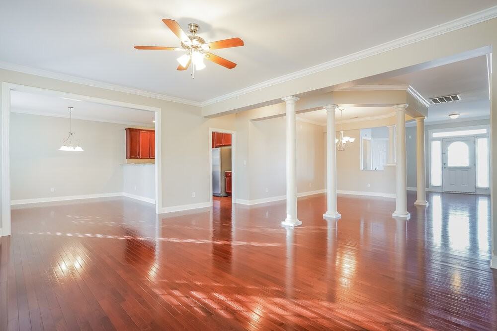 500 Boswell Ln - Photo 5 of 17