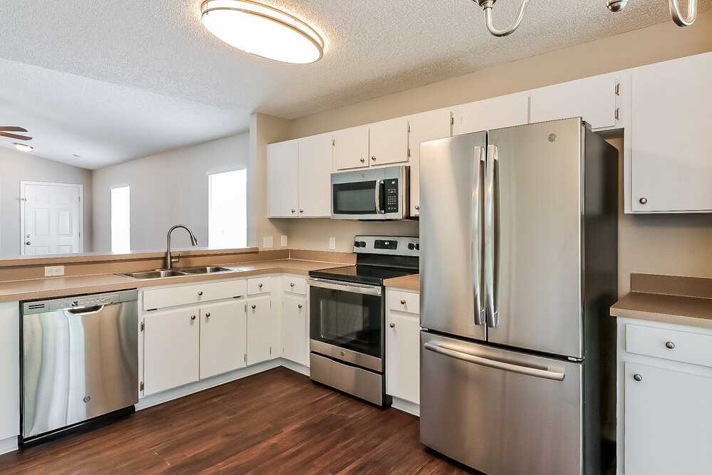 8730 Morrison Oaks Ct - Photo 6 of 16