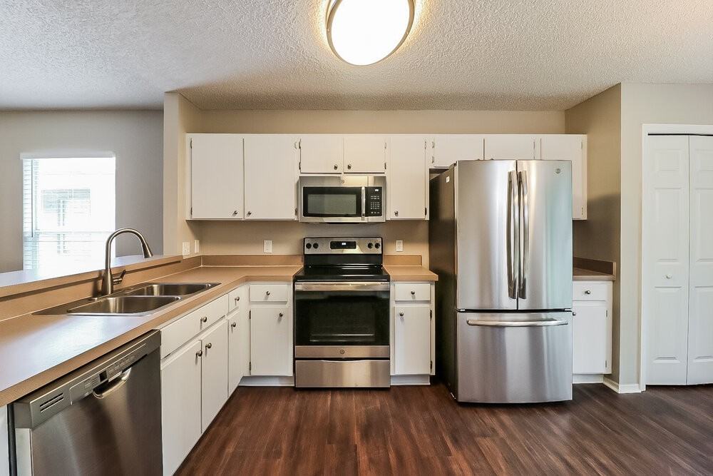 8730 Morrison Oaks Ct - Photo 7 of 16