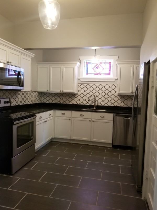 900 E Park Ave - Photo 3 of 13