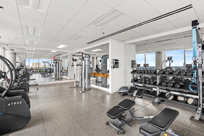 1427 S Wabash Ave - Photo 6 of 8