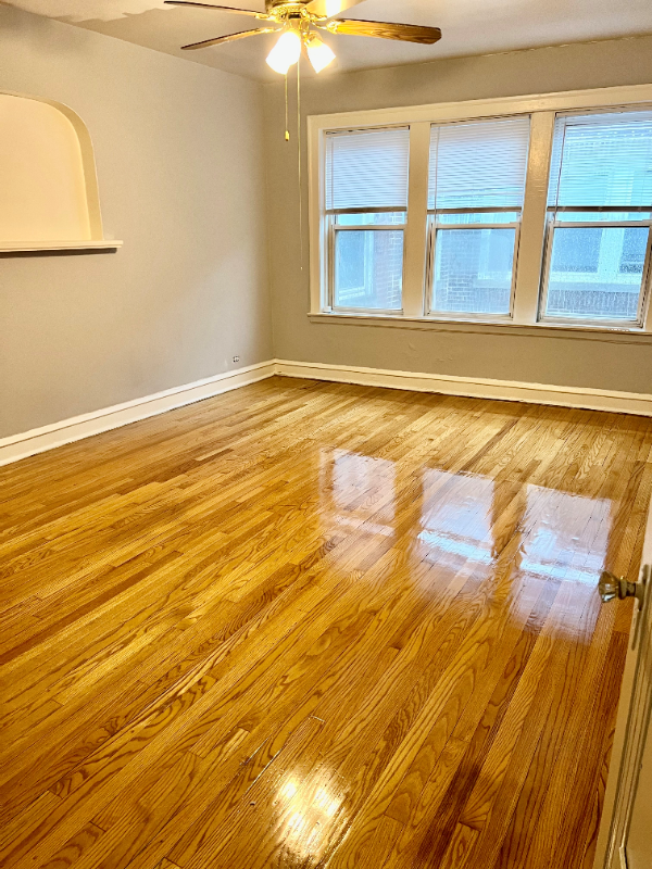 5031 N Harding Ave Apt 3w #3W - Photo 6 of 10