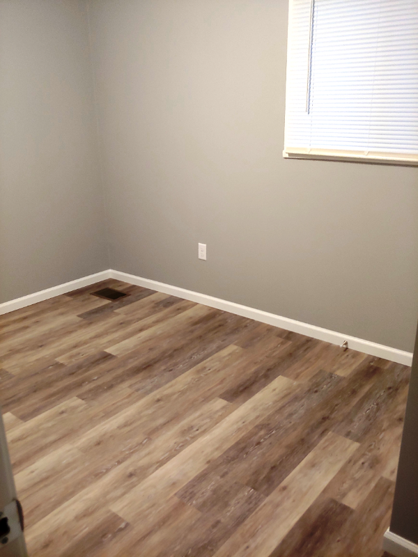 224 Sheelin Rd - Photo 3 of 7