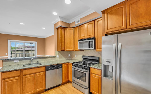 15 Tichenor Ln #301 - Photo 2 of 10