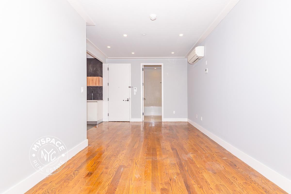 62 E 21st St #7a - Photo 6 of 9