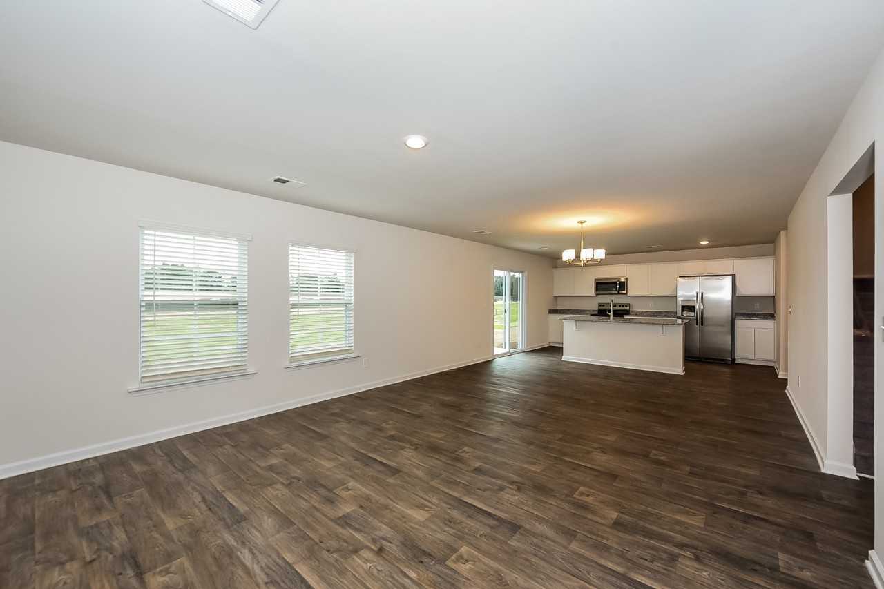 131 King Buck Dr - Photo 5 of 17