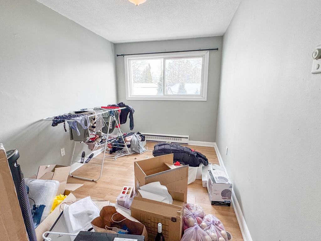 27 Main St - Photo 7 of 24