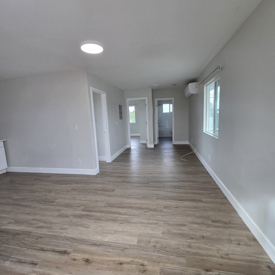 738 Duval Street #B - Photo 2 of 8