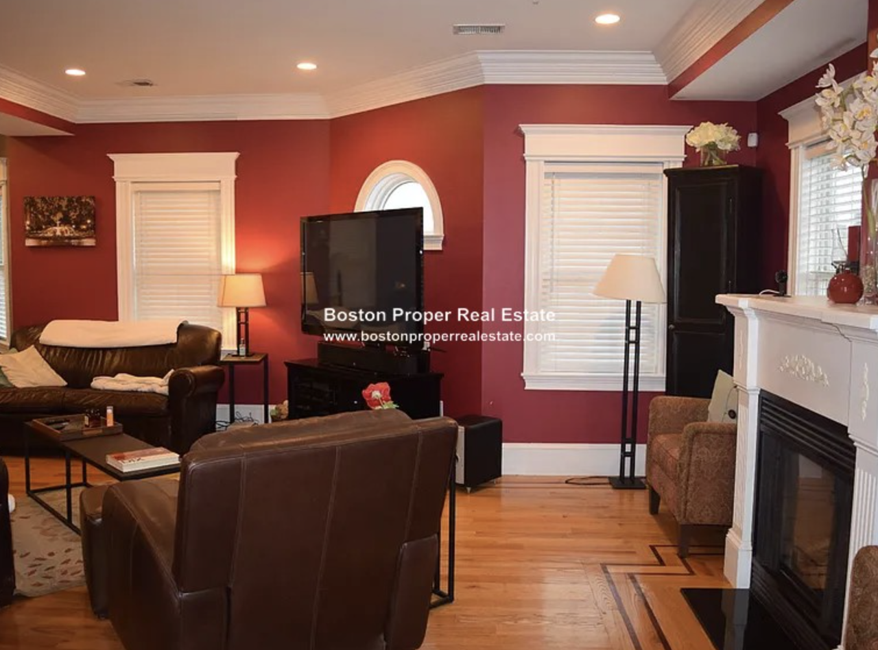 95 W 7th St #3 - Photo 6 of 9