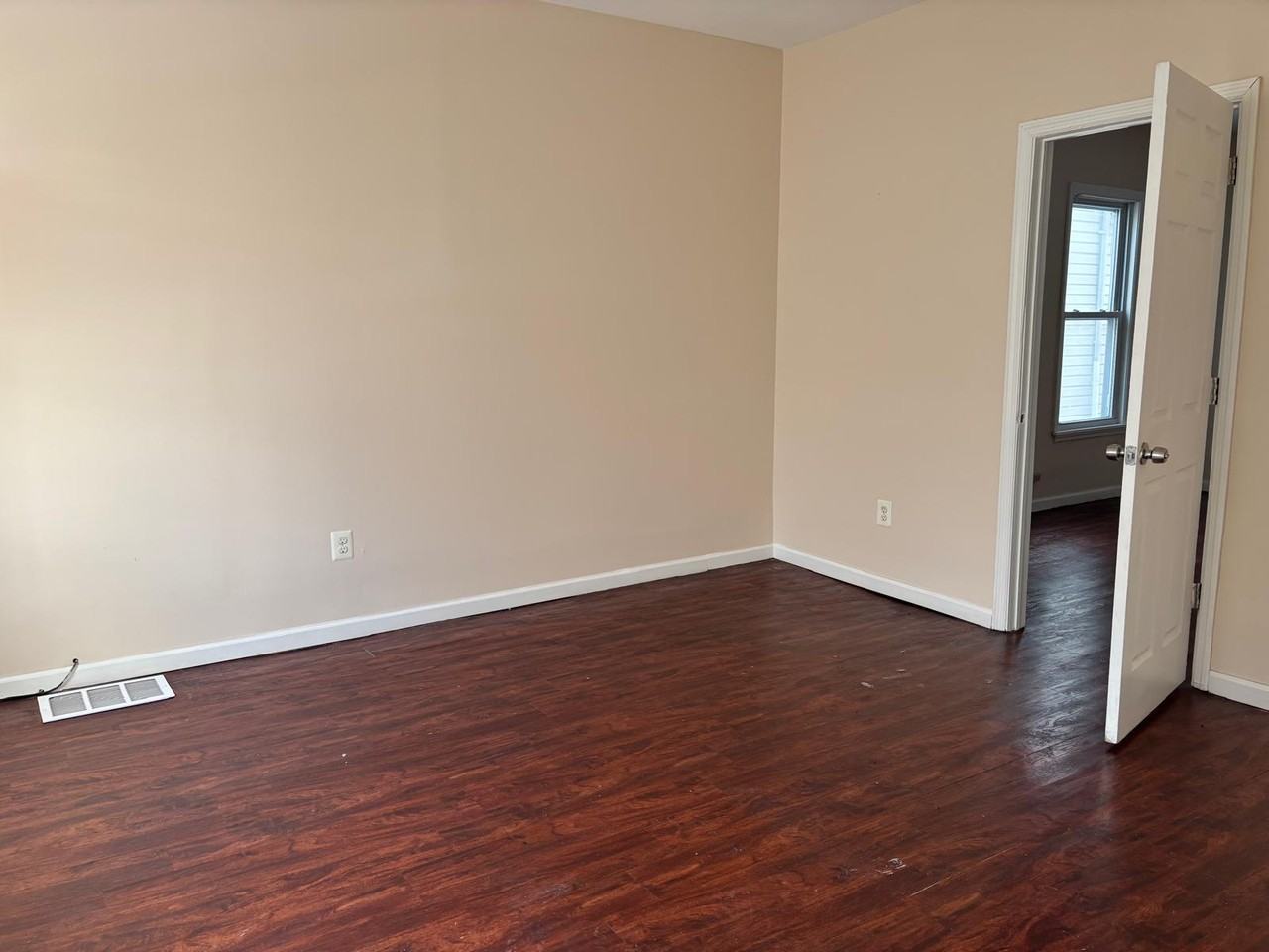 78 N Hamilton St #1 - Photo 4 of 8