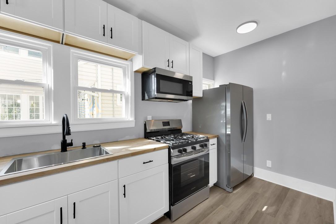 3220 Clarendon Rd #1 - Photo 2 of 22