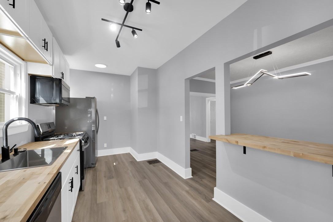 3220 Clarendon Rd #1 - Photo 3 of 22