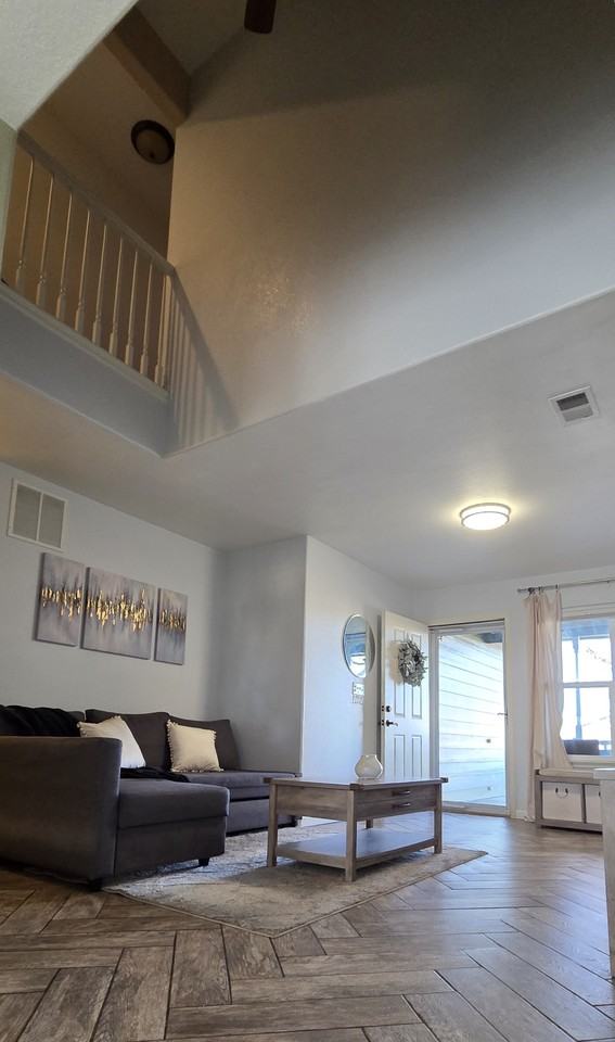 721 Waterglen Dr #H129 - Photo 4 of 18