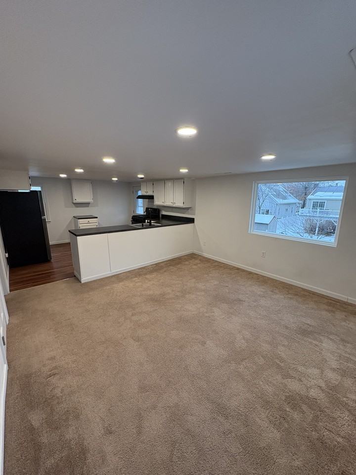 31 Merritt Ave #2 - Photo 7 of 8