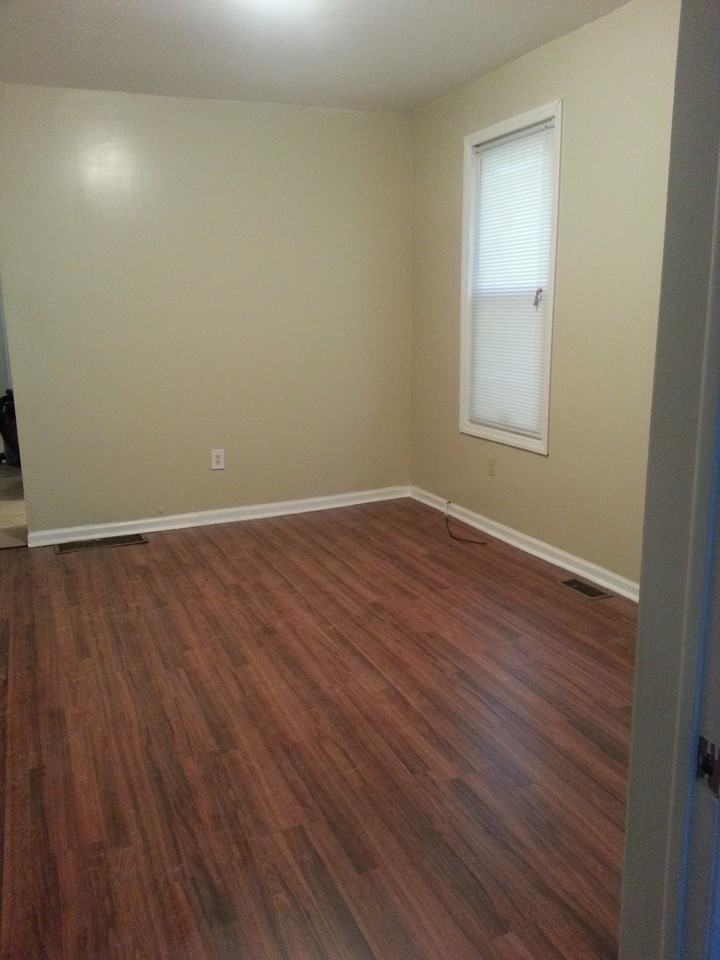 17 Winans Ave #2ndFL - Photo 7 of 8