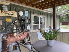 featured image of 1116 W 17th St #B