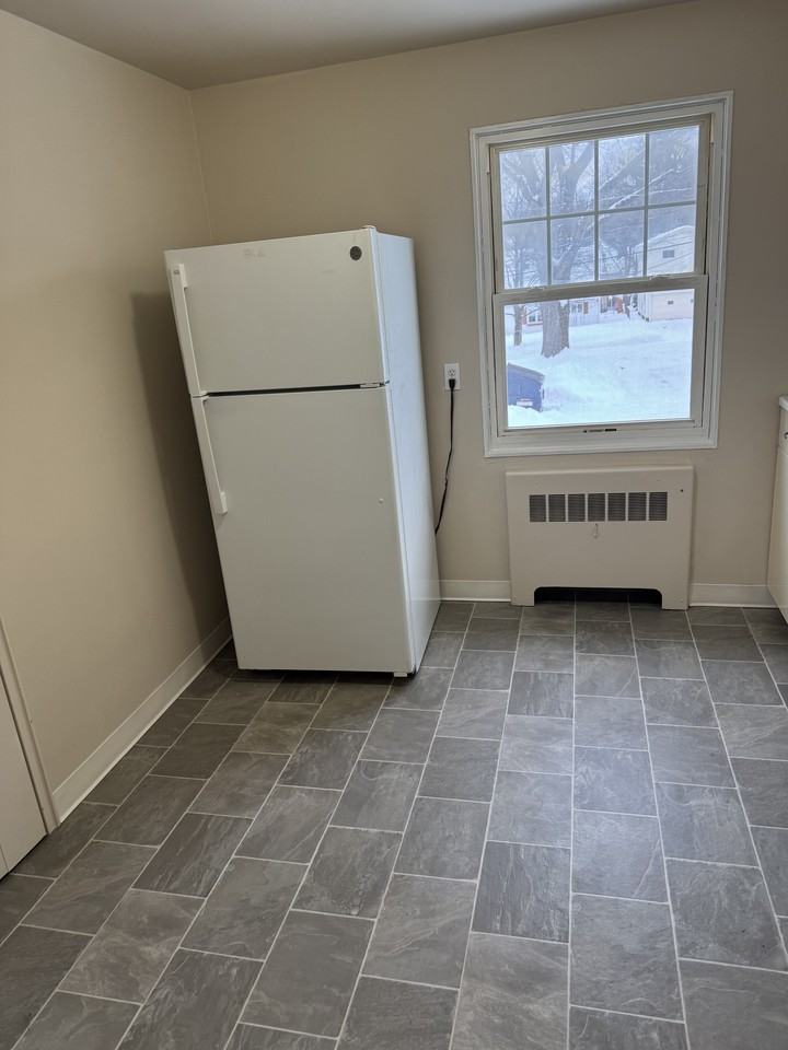 1619 W 3rd St #31 - Photo 3 of 8