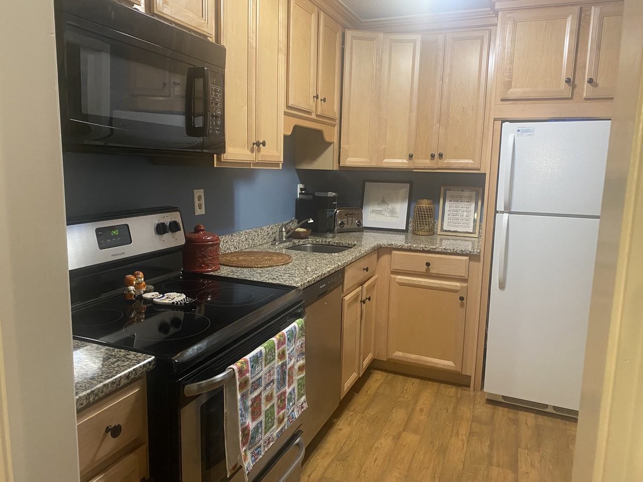 30 Stony Brook Dr #B2 - Photo 4 of 18