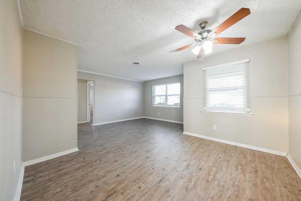 3064 Albany Dr #NA - Photo 4 of 6