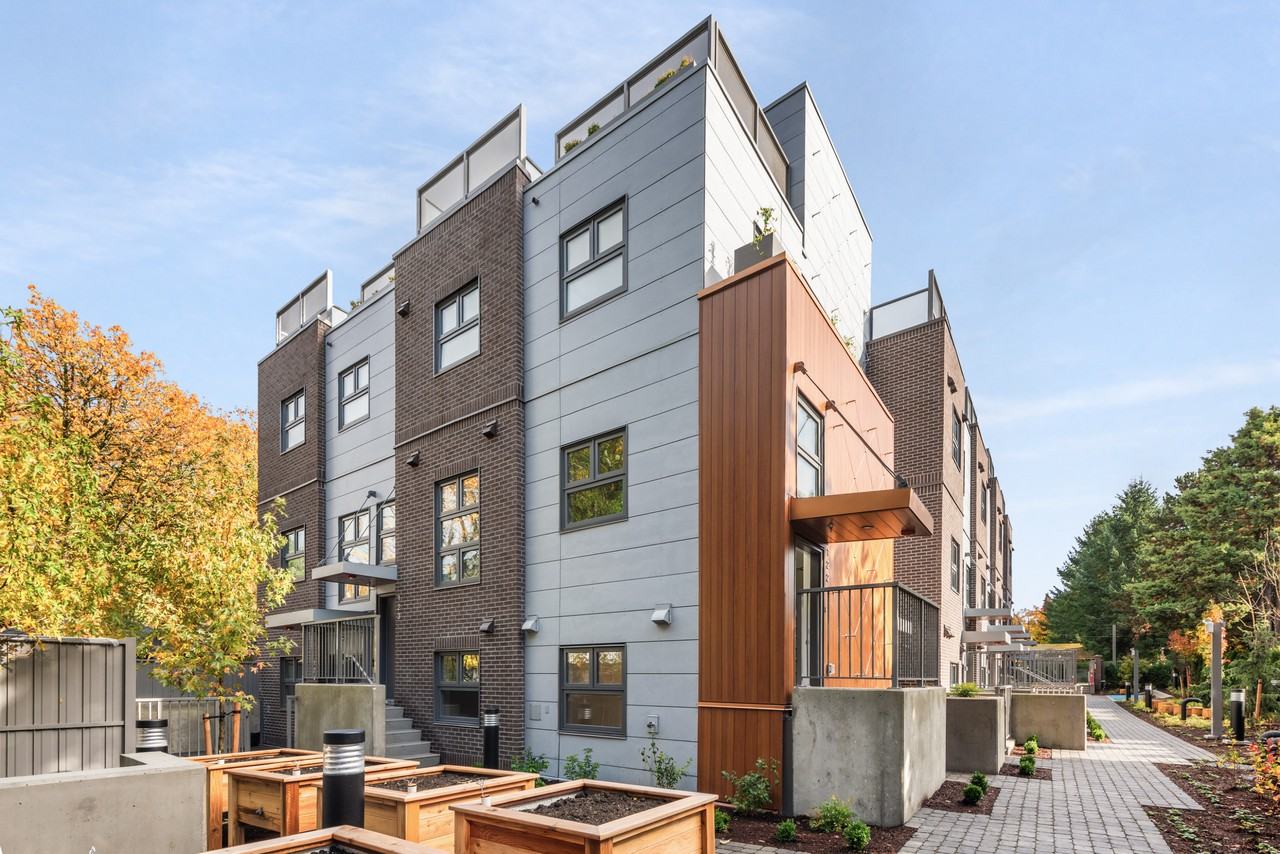 Hawthorne - 4575 Granville St - Photo 2 of 43