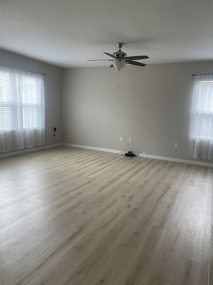 347 Moray Dr Sw - Photo 3 of 14