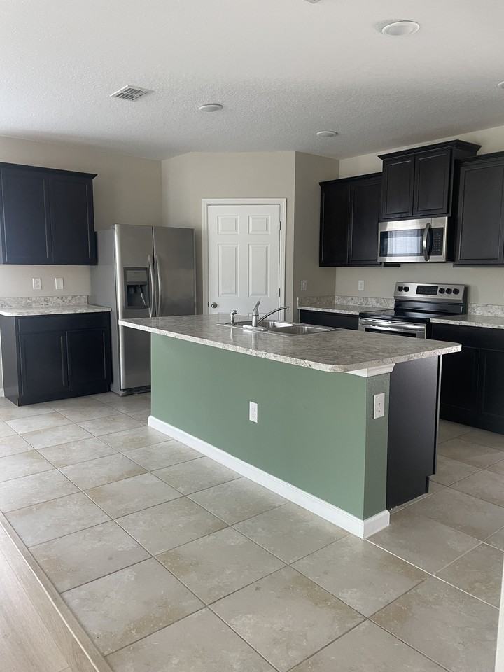 347 Moray Dr Sw - Photo 4 of 14