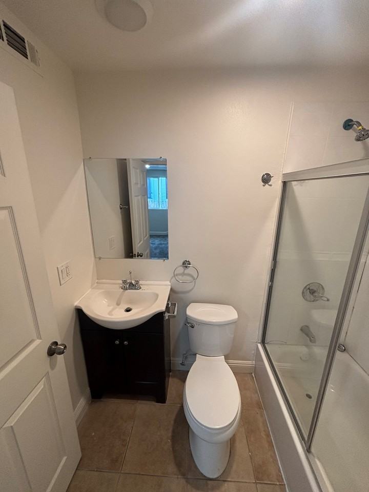 122 East 24th Street - Photo 6 of 14