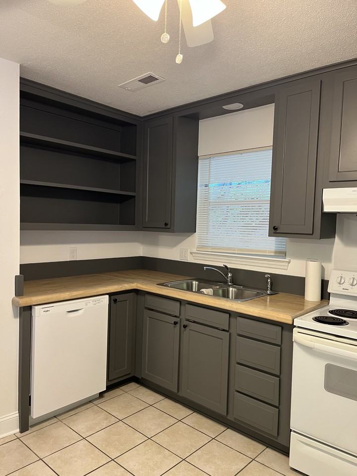 877 Donaldson Rd #NA - Photo 5 of 13