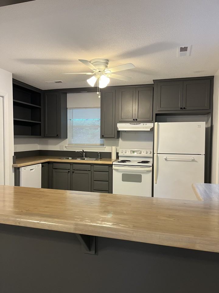 877 Donaldson Rd #NA - Photo 6 of 13