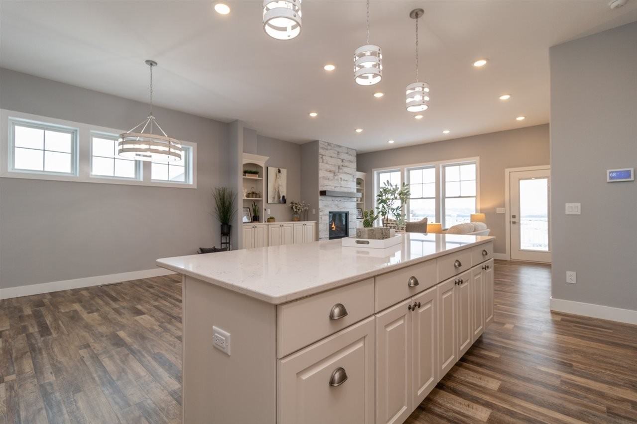 805 28th St Nw - Photo 3 of 31