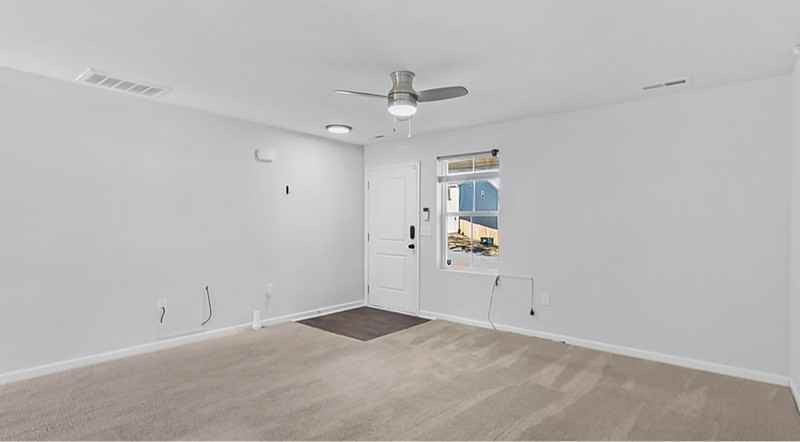 28 York Ct - Photo 6 of 22