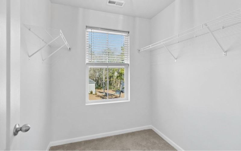 28 York Ct - Photo 7 of 22