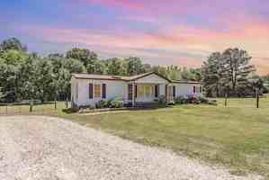 featured image of 234 Robbins Rd