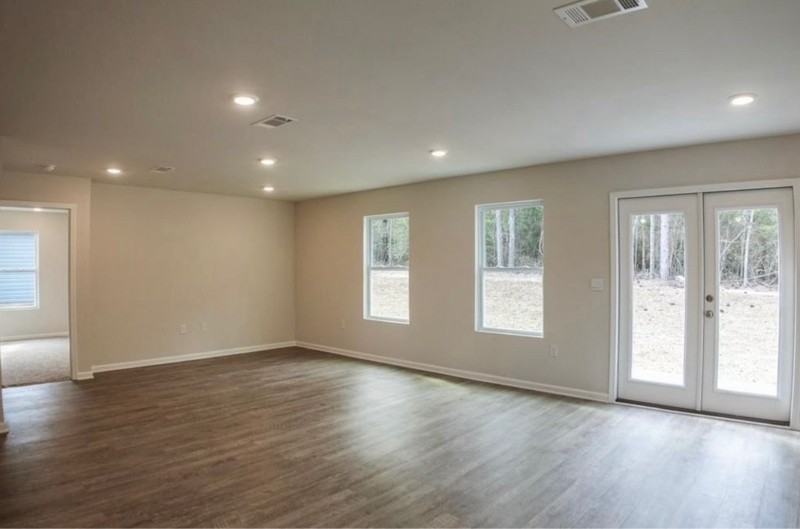 5008 Sampler Dr - Photo 4 of 8