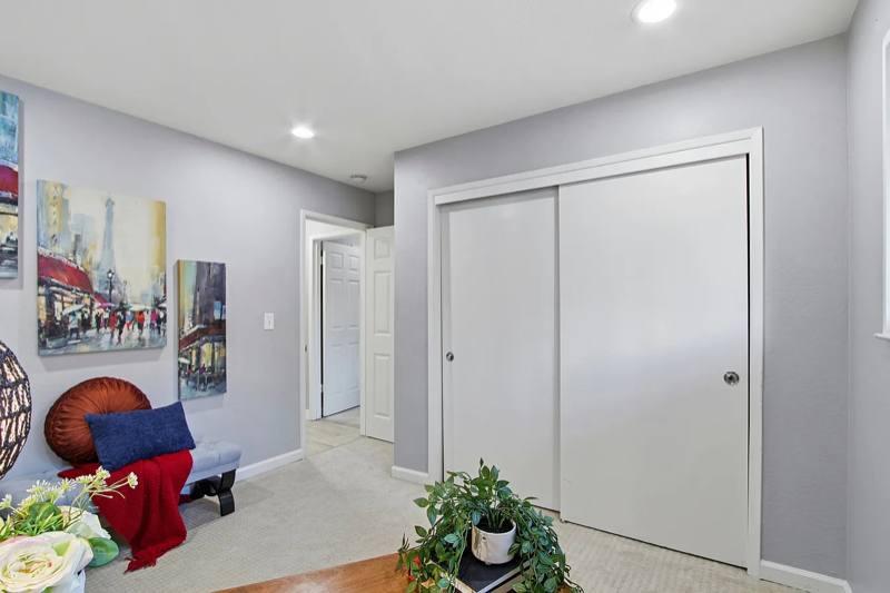 597 Valley Forge Way #4 - Photo 7 of 10