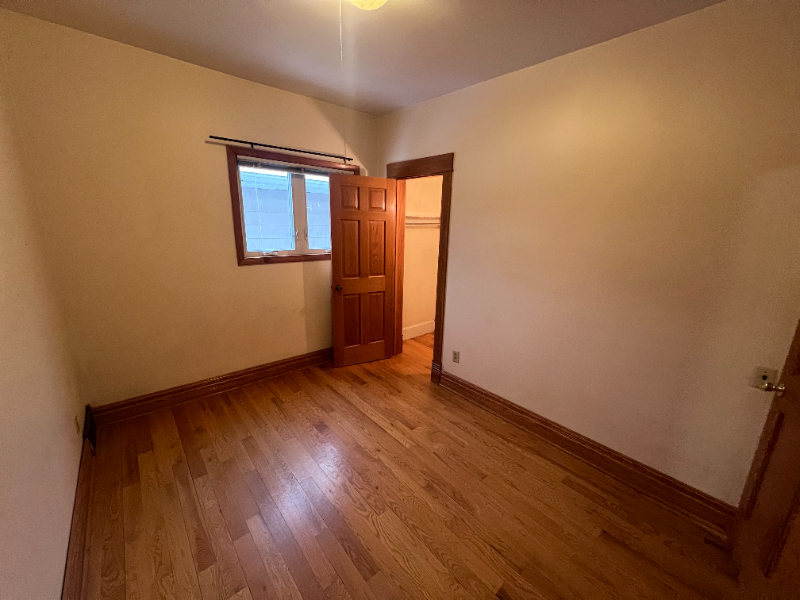 153 Dunning St #1 - Photo 7 of 8