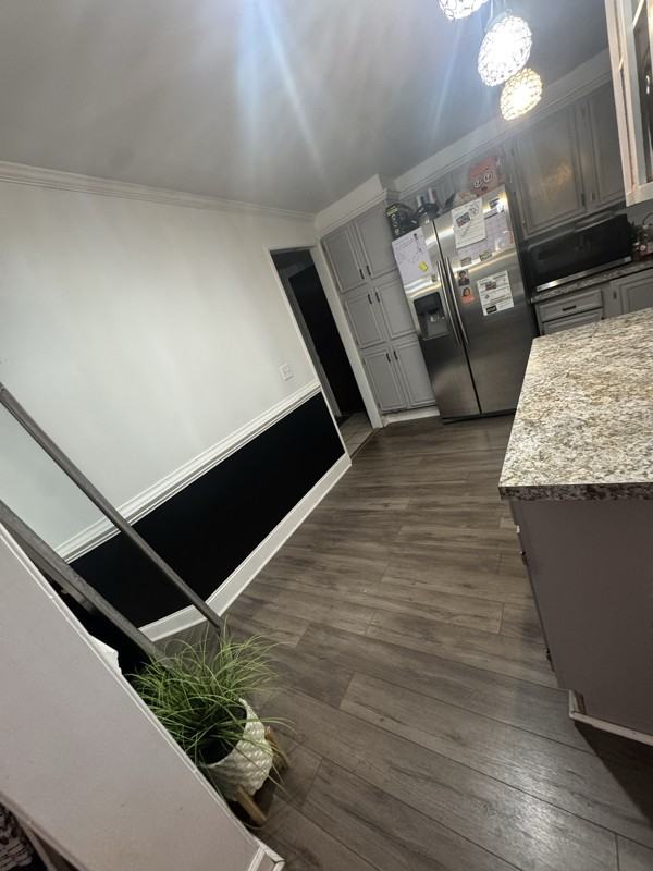 Stash - Photo 4 of 15