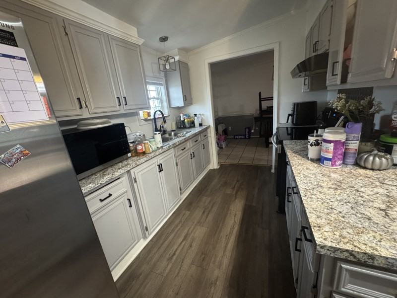 Stash - Photo 5 of 15