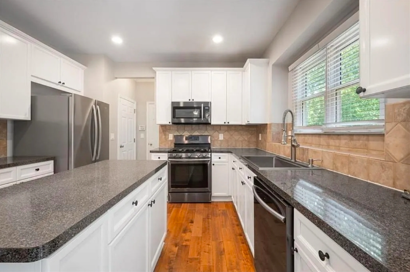 61 Gellmore Ln - Photo 5 of 20