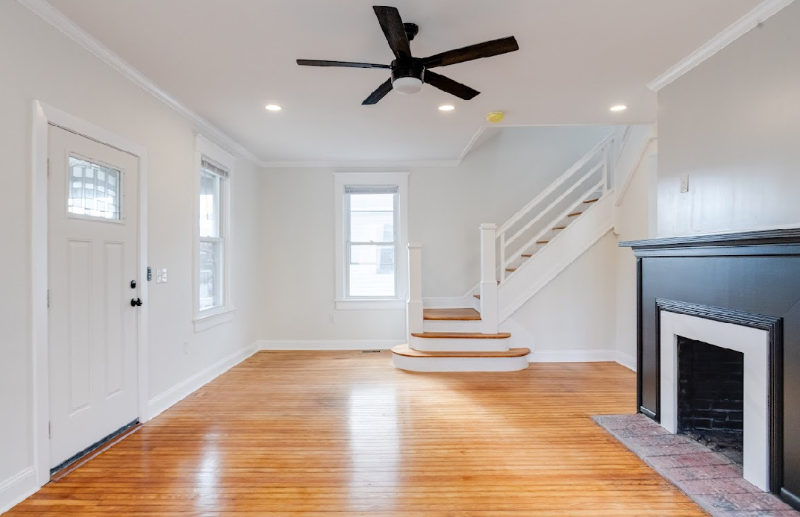 4202 Fairview Ave - Photo 3 of 13