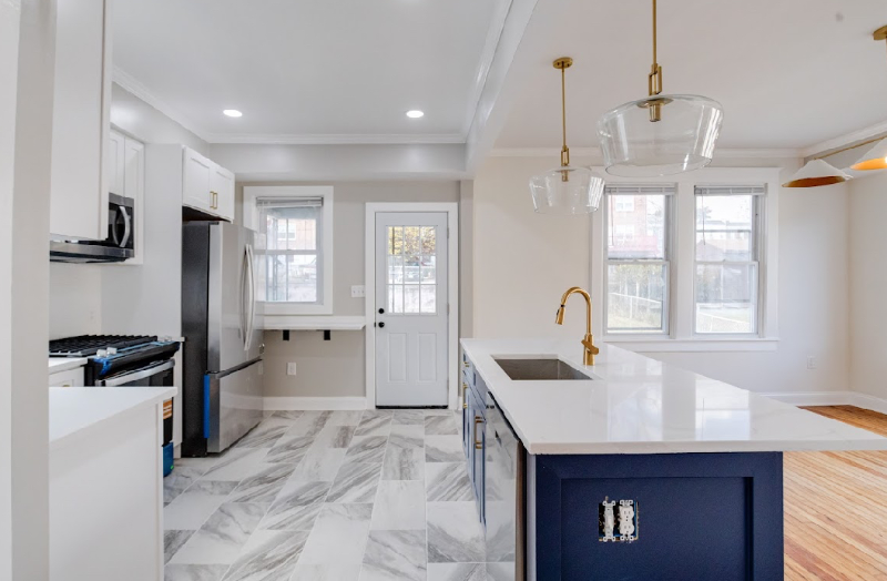 4202 Fairview Ave - Photo 4 of 13