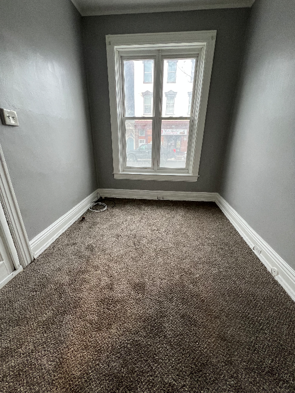 176 Remsen St - Photo 4 of 12