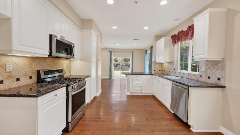 63 Potters Bnd - Photo 6 of 20