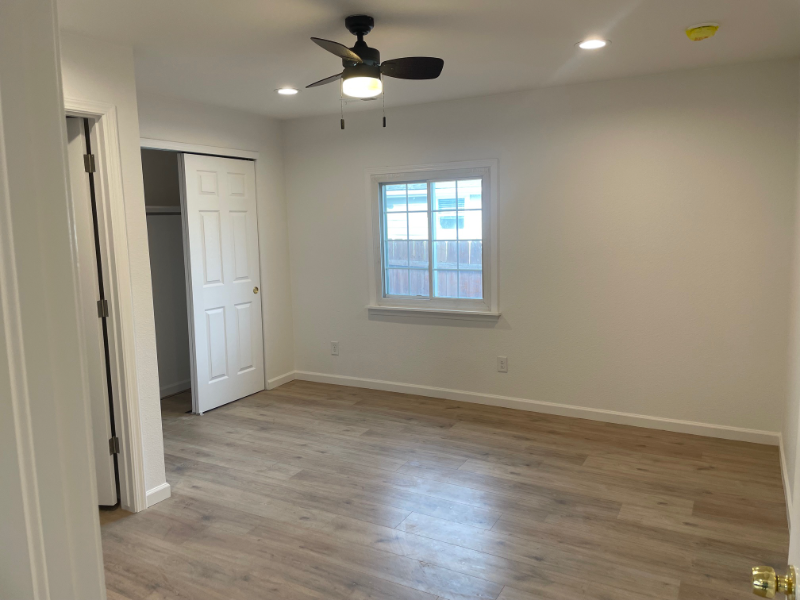 1900 Wabash St - Photo 3 of 6