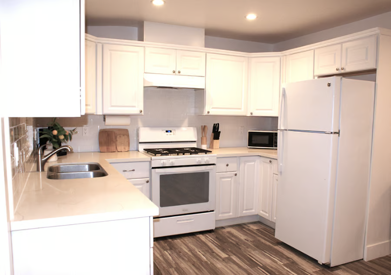 7065 Aura Ave - Photo 3 of 16