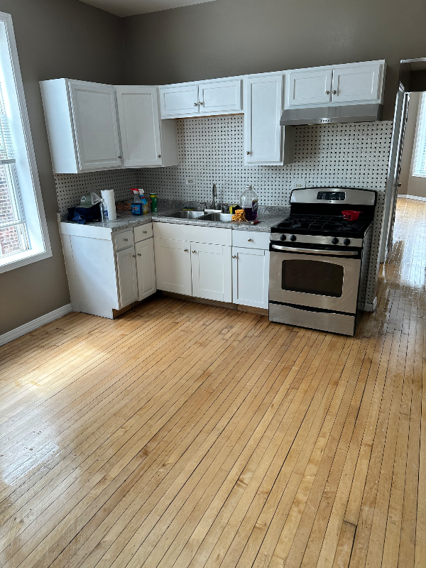 1809 S Springfield Ave #2 - Photo 4 of 10