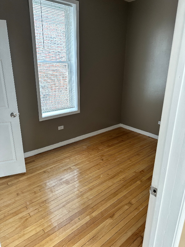 1809 S Springfield Ave #2 - Photo 7 of 10