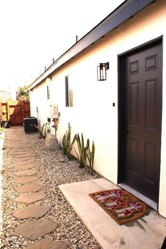 7063 Aura Ave - Photo 2 of 13