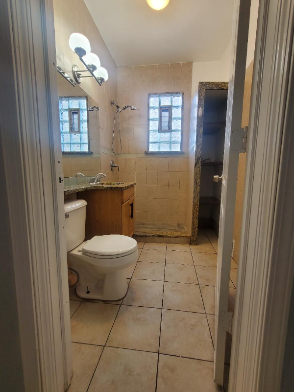 1725 N Cicero Ave #1R - Photo 7 of 8